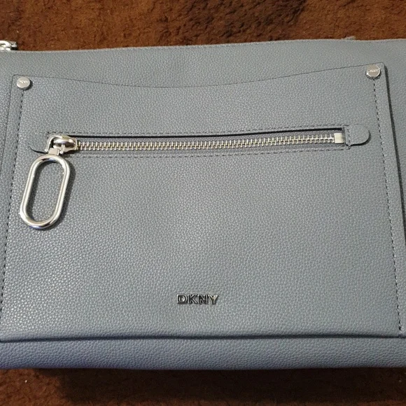 DKNY Nala Crossbody Bag NWOT - Picture 2 of 7